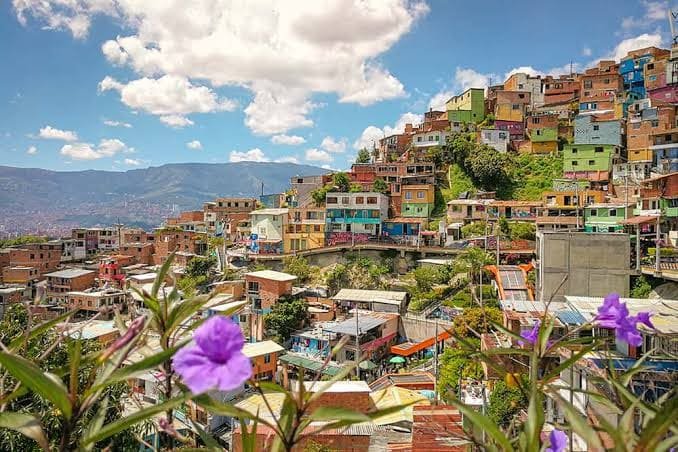 Cheap Flights to Medellín